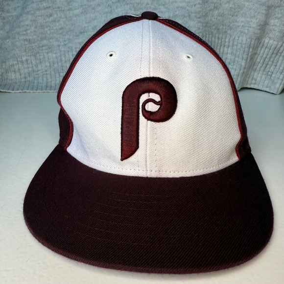 Cooperstown Collection 7 1/4 Philadelphia Phillies 1979 Baseball Cap Hat Maroon - Picture 1 of 9